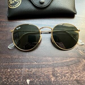 Ray-Ban Classic Gold Sunglasses